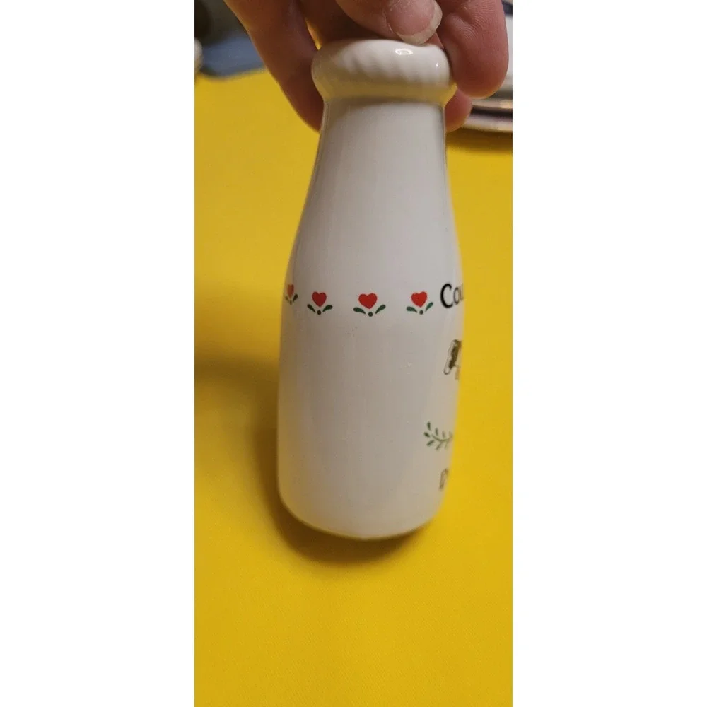 Country Fresh White Ceramic Bottle Refrigerator Kitchen Deodorizer Cow Decor